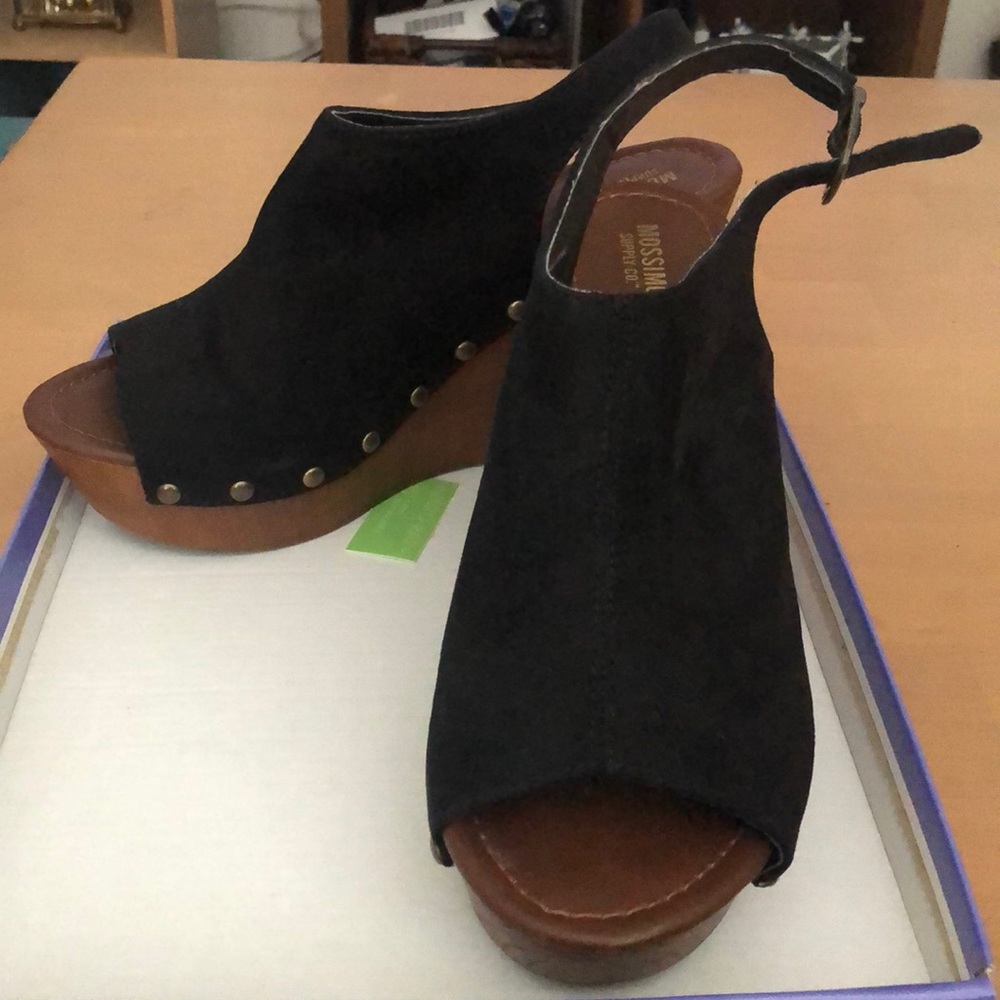 Mossimo black suede wedges.